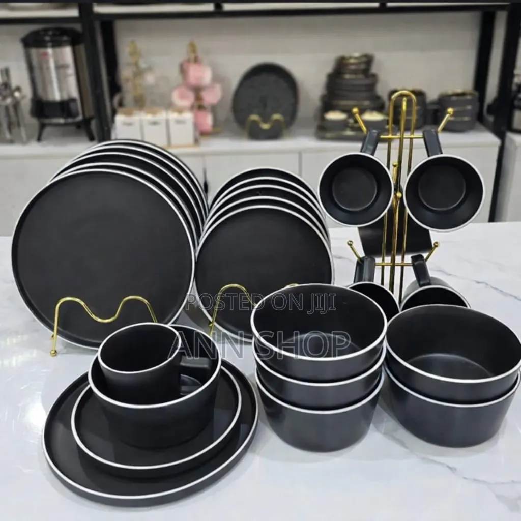 24 Pieces Dinner Set