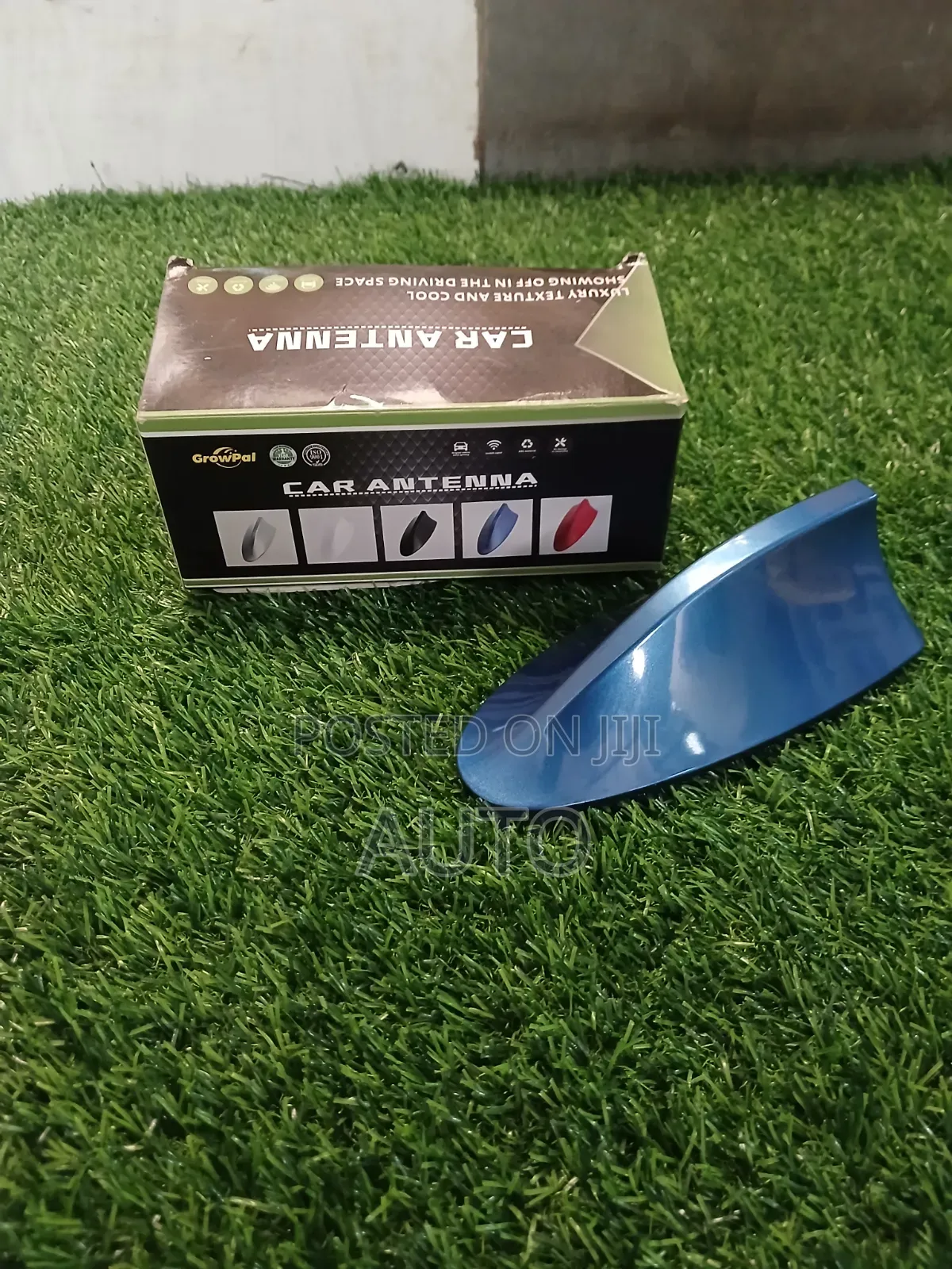 Universal Functional Shark Fin Antenna Car Roof Radio Signal Antenna