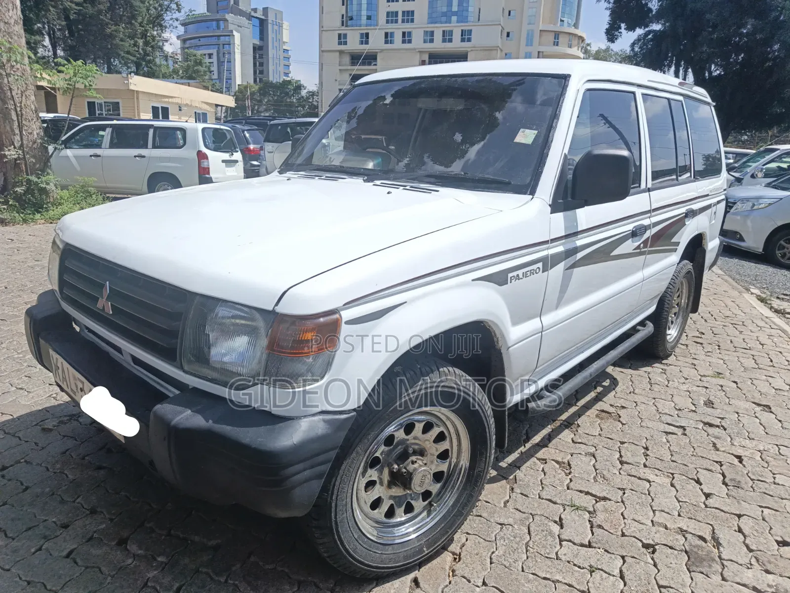 Mitsubishi Pajero Junior 1998 White
