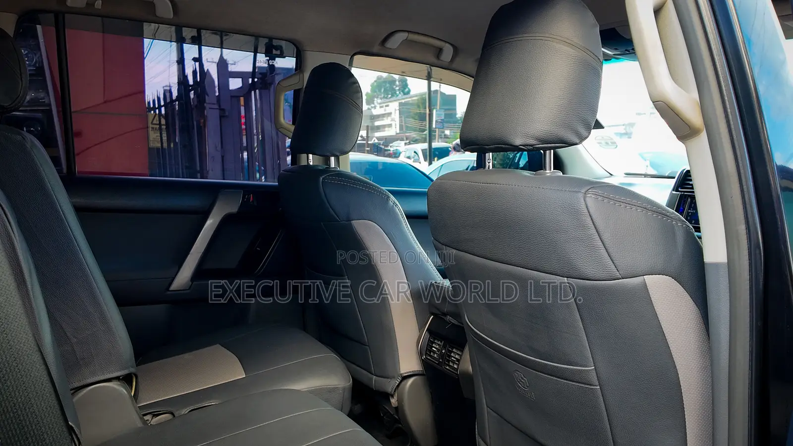 Toyota Land Cruiser Prado 2.7 i 2011 Black