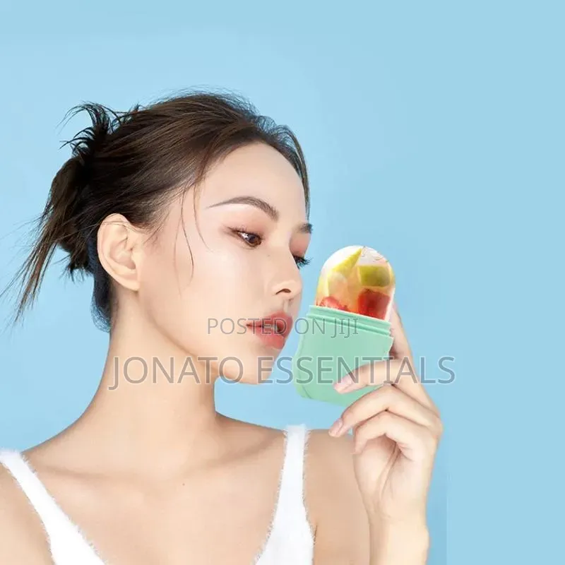 Silicone Facial Cleansing Ice Roller Tray and Face Massager