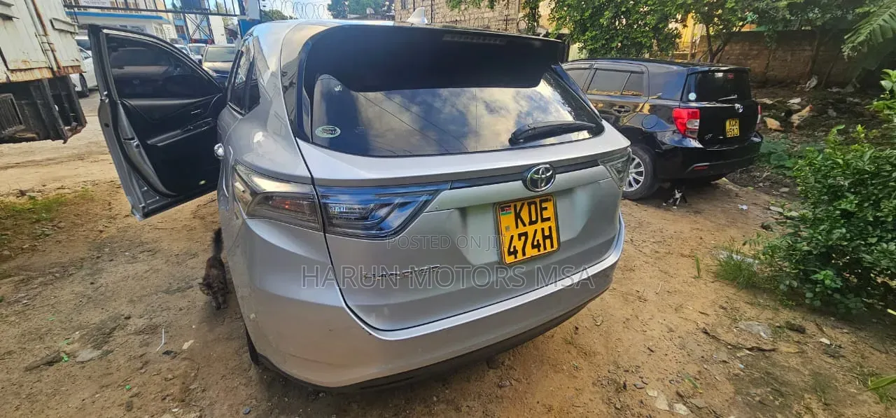 Toyota Harrier 2015 Silver