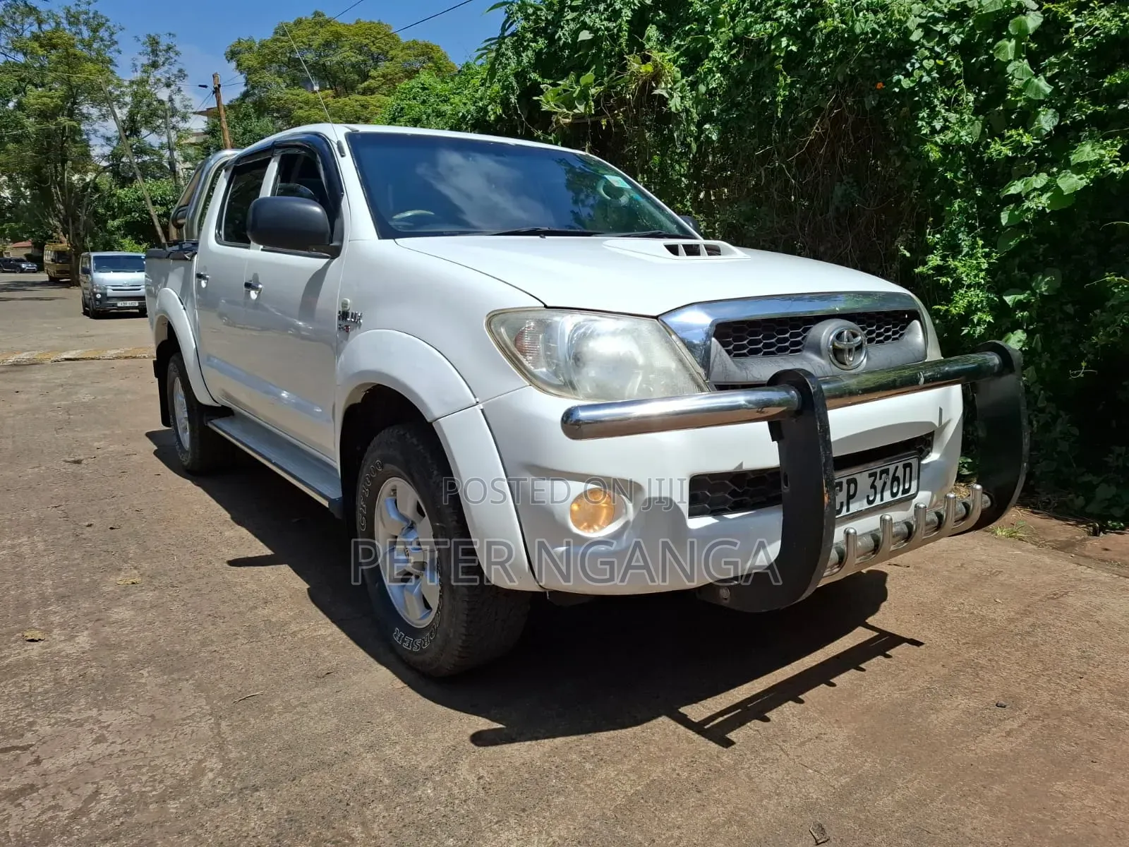 Toyota Hilux 2.5 D-4D 4X4 SRX 2011 Off white