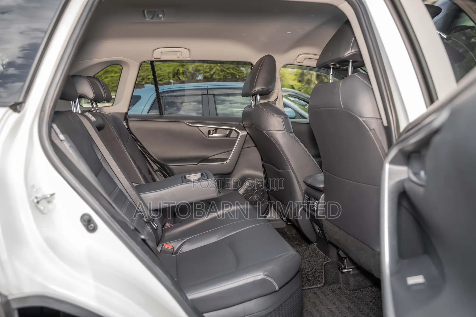 Toyota RAV4 2019 White