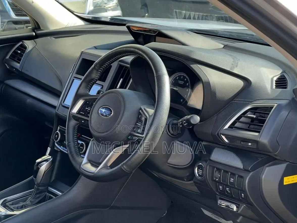 Subaru Forester Premium AWD 2019 Silver