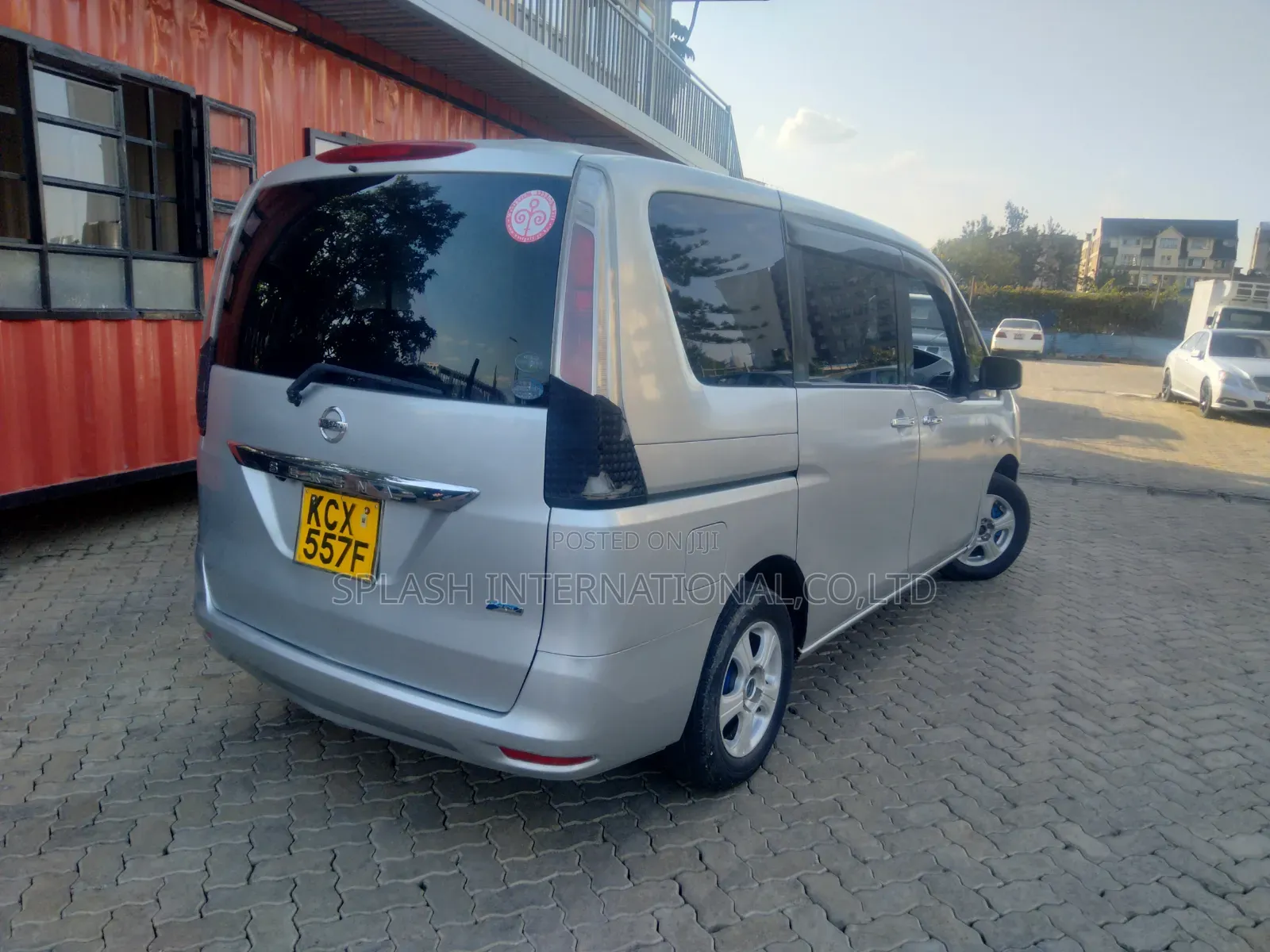 Nissan Serena 2012 Silver