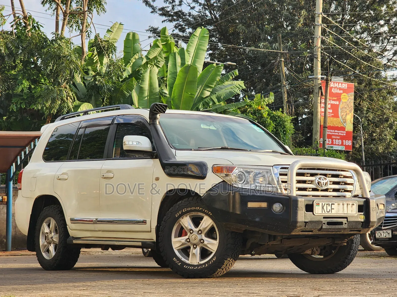 Toyota Land Cruiser 2007 White