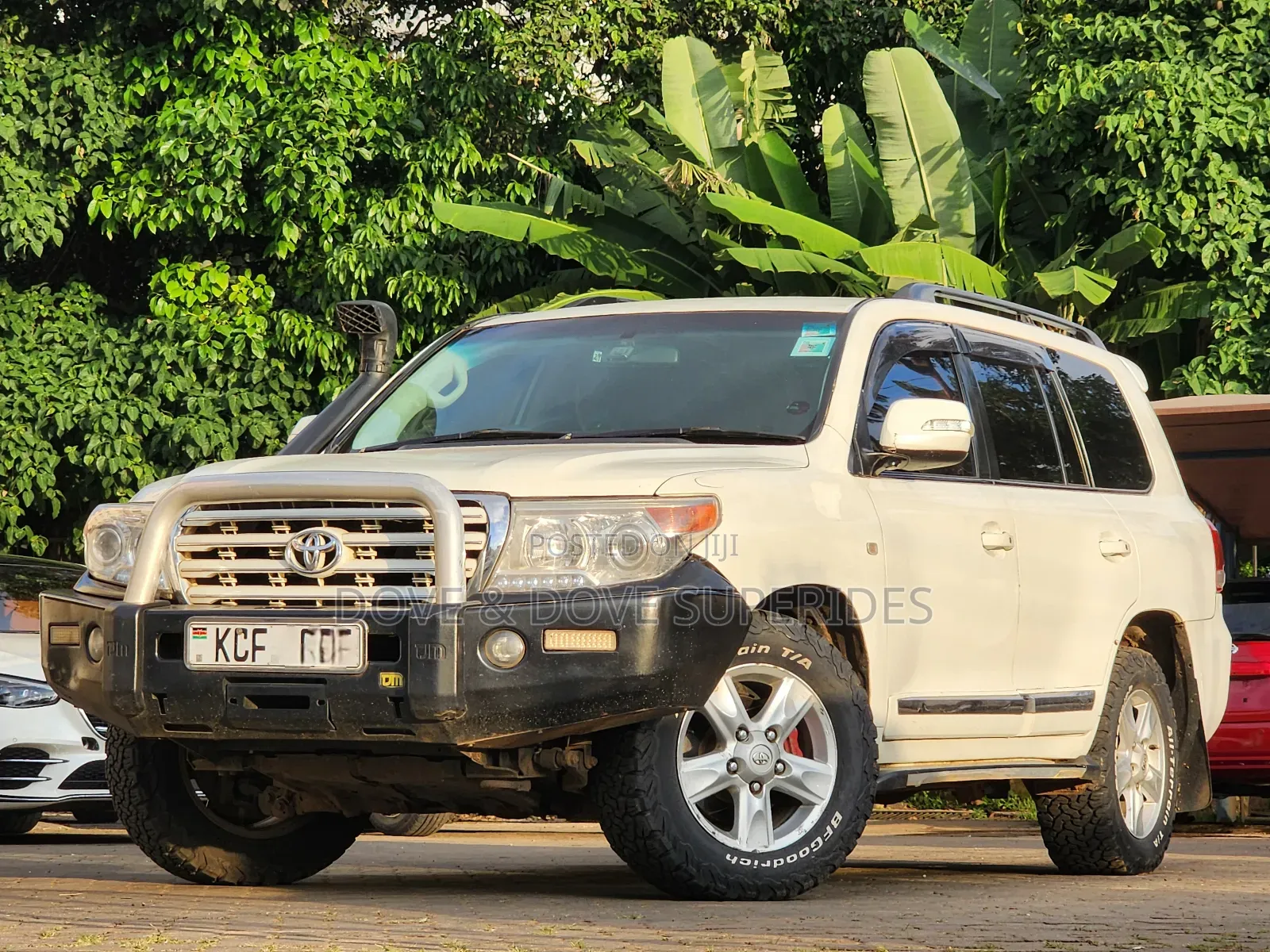 Toyota Land Cruiser 2007 White