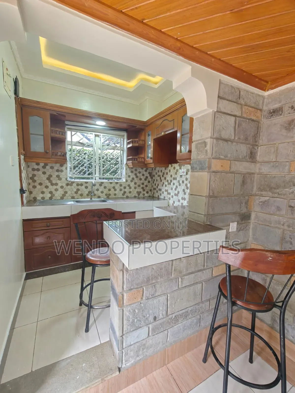 2bdrm Bungalow in Hardy for rent
