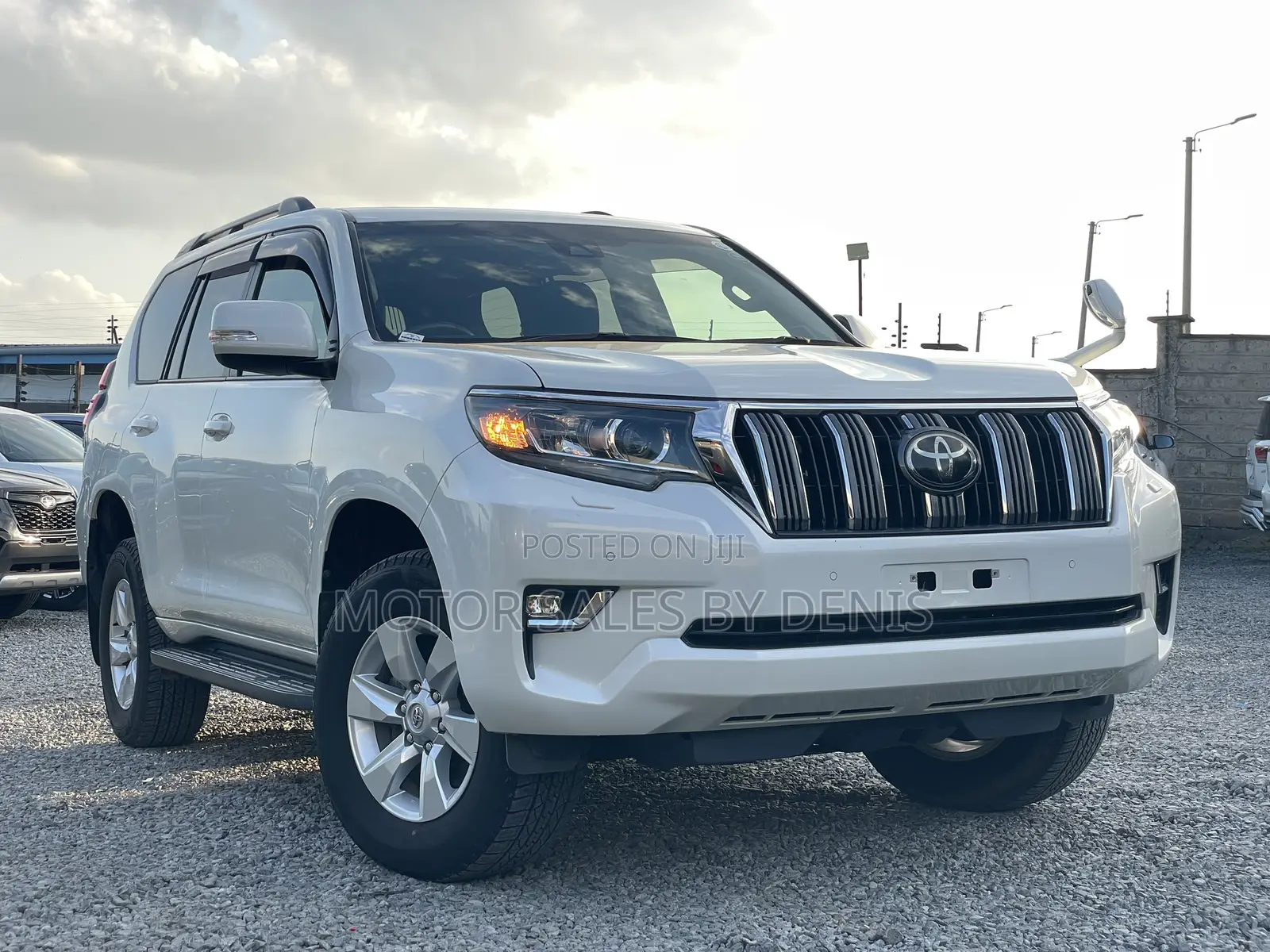 Toyota Land Cruiser Prado 2.8 2019 White
