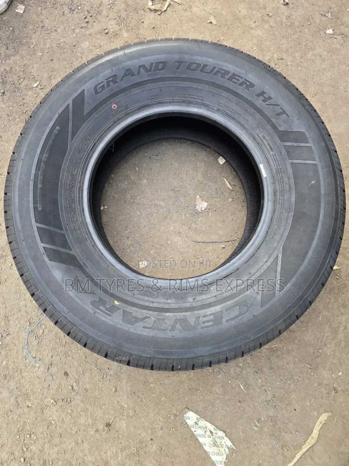 255 /70 R15 Centera Tires (Highway Terrein)