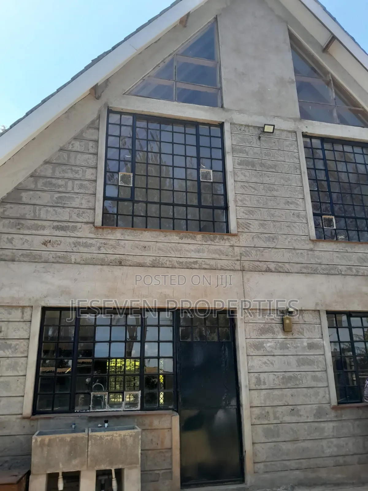 5bdrm Mansion in Rongai Nazarene, Maasai Lodge for sale
