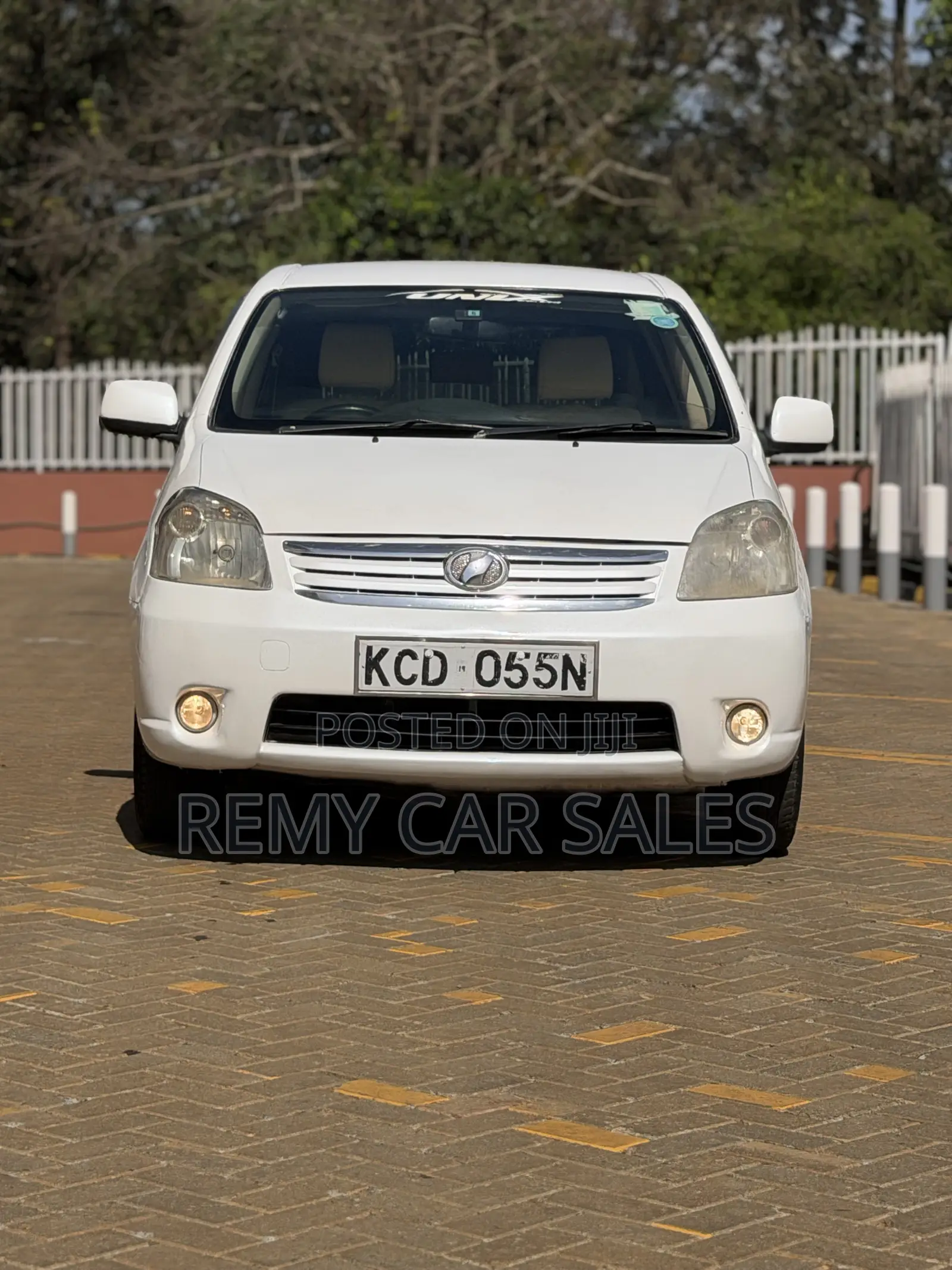 Toyota Raum 2008 White
