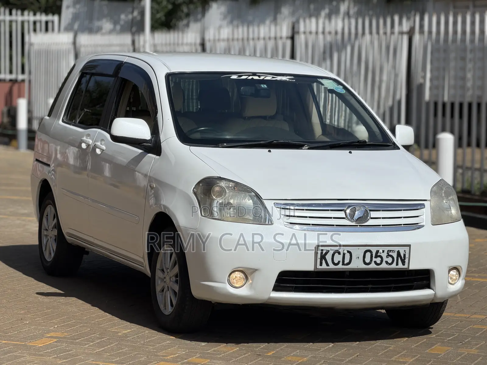 Toyota Raum 2008 White
