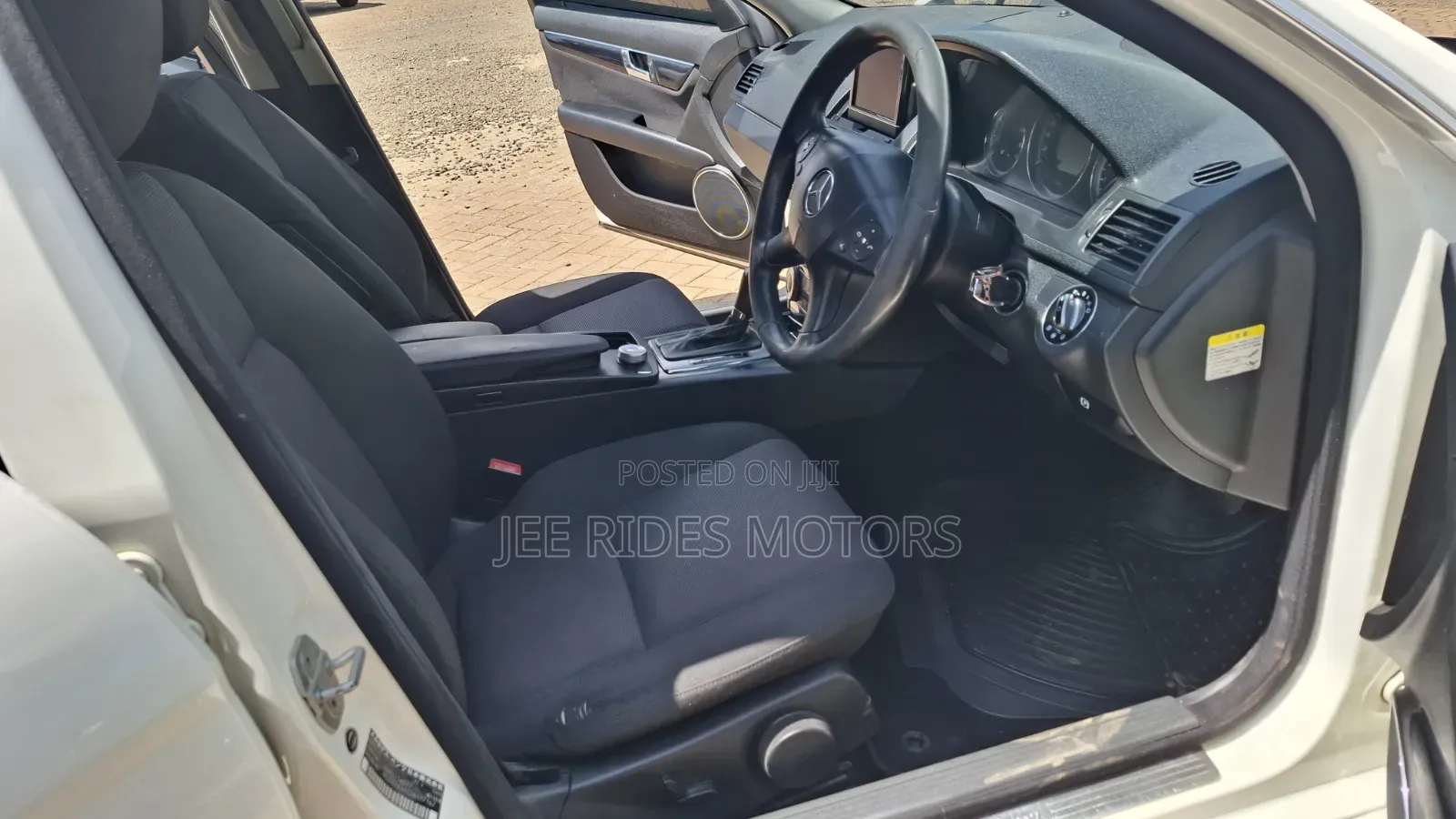 Mercedes-Benz C200 2008 White
