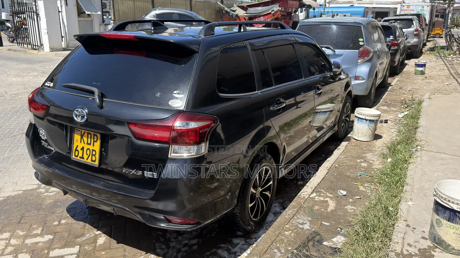 Toyota Corolla Fielder 1.5 Hybrid FWD 2017 Burgundy