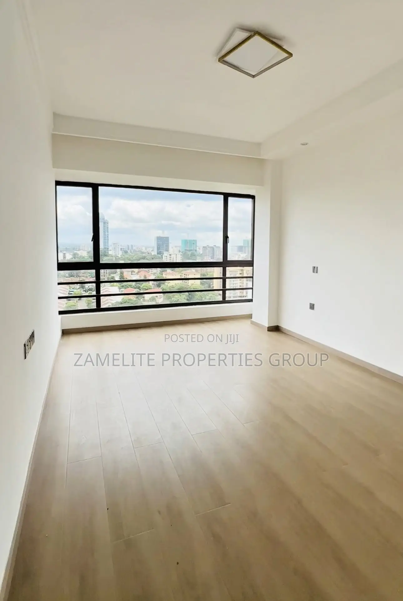 2bdrm House in Riverside Drive for sale