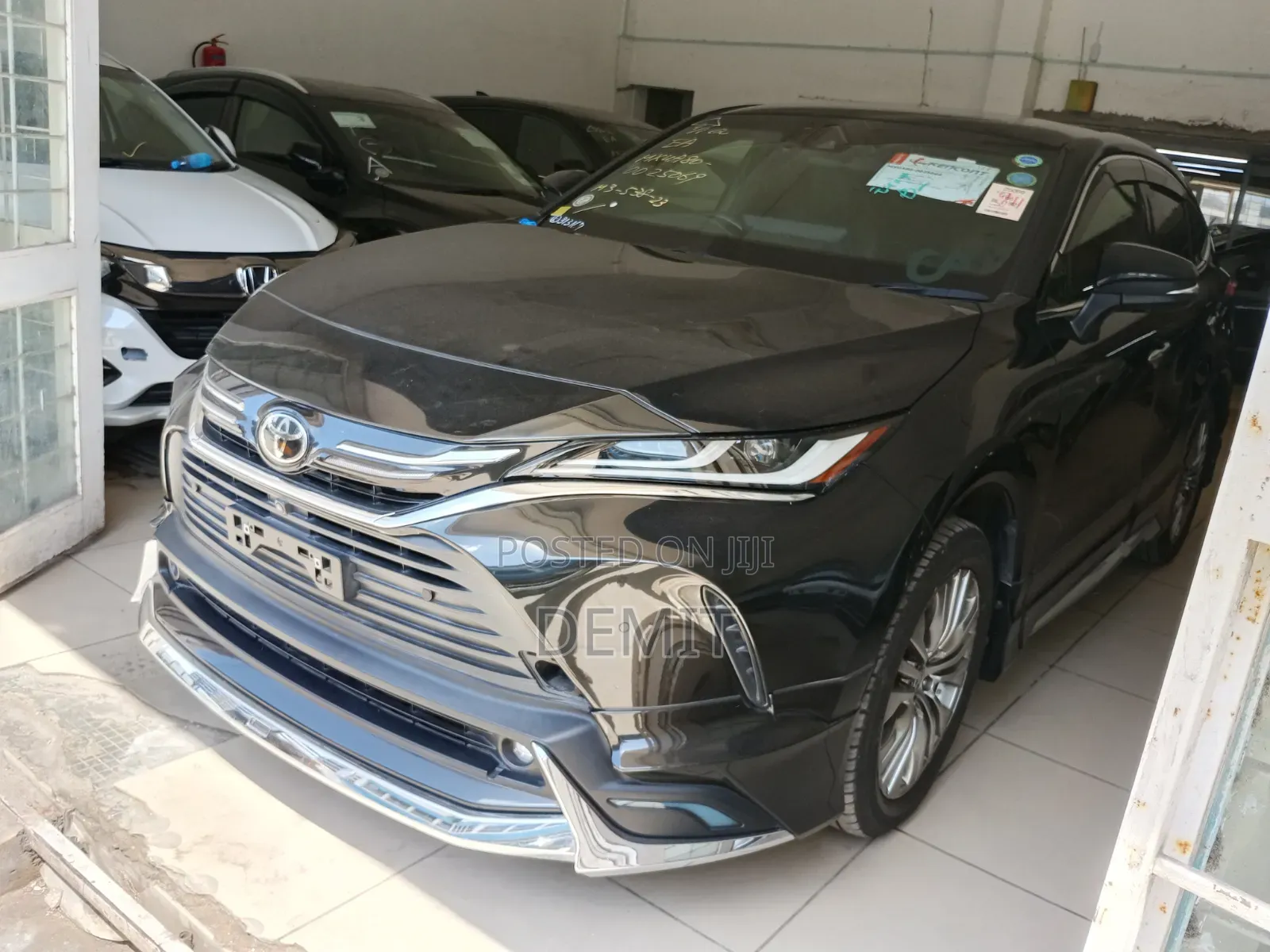Toyota Harrier 2.0 4WD 2021 Black