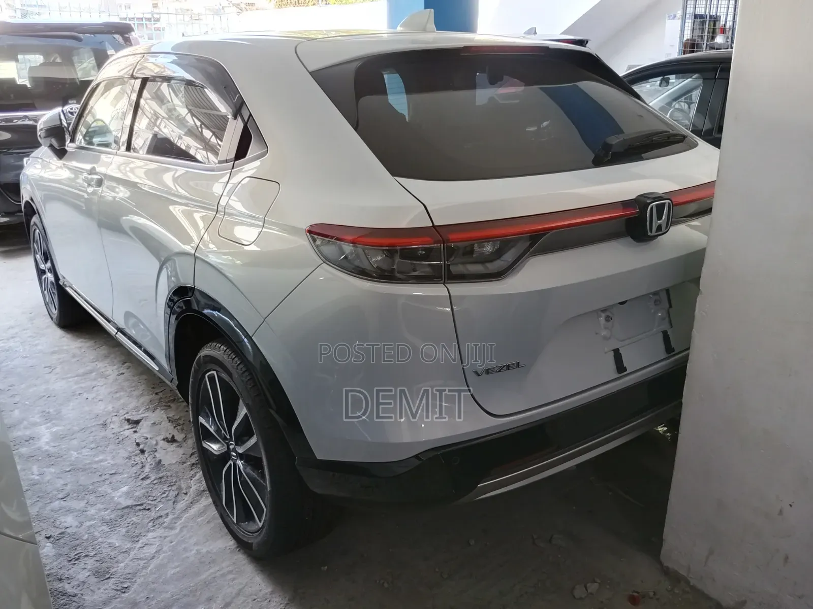 Honda Vezel 1.5 Hybrid 2WD 2021 White