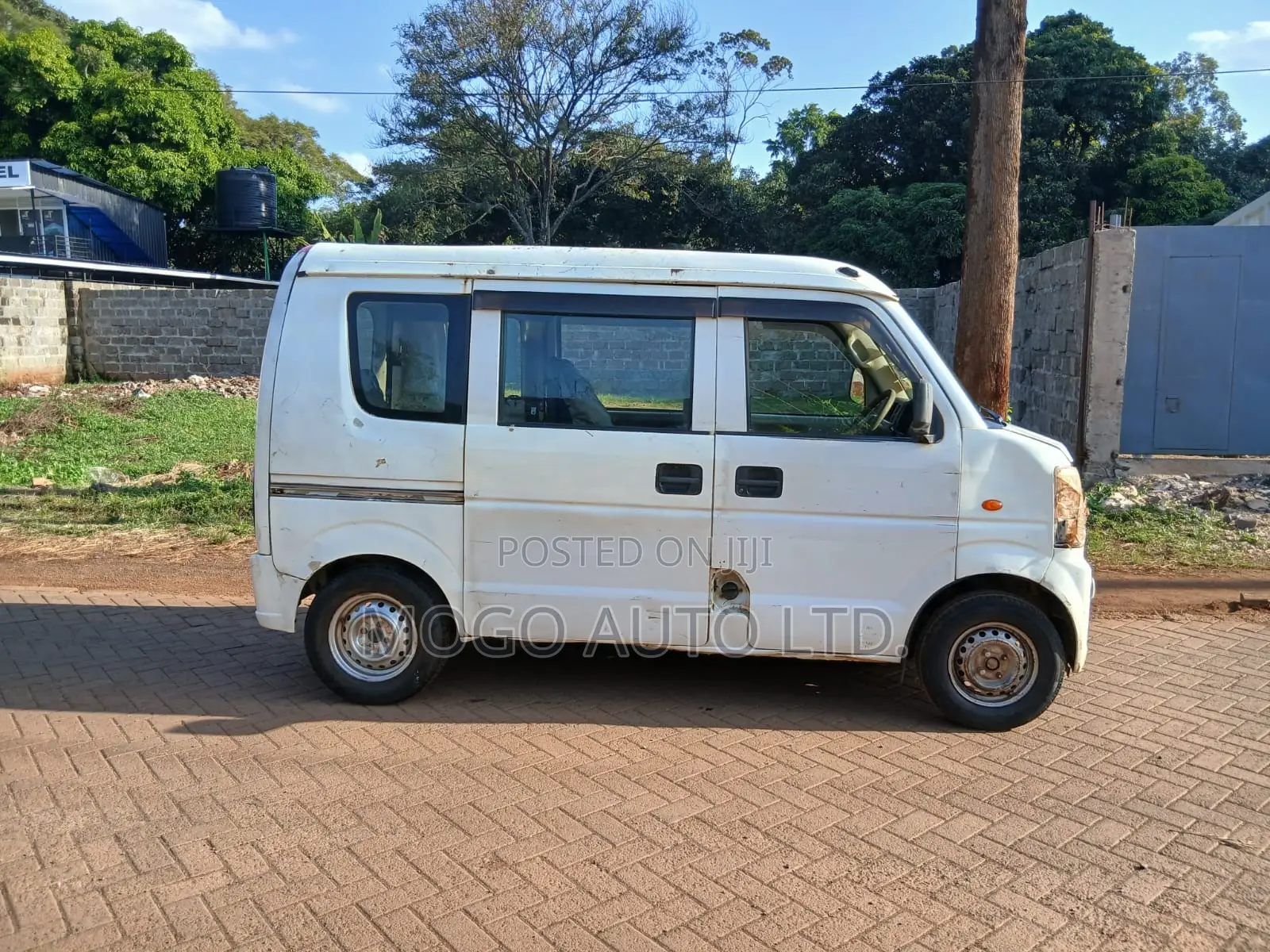 Suzuki Every Wagon 2014 White