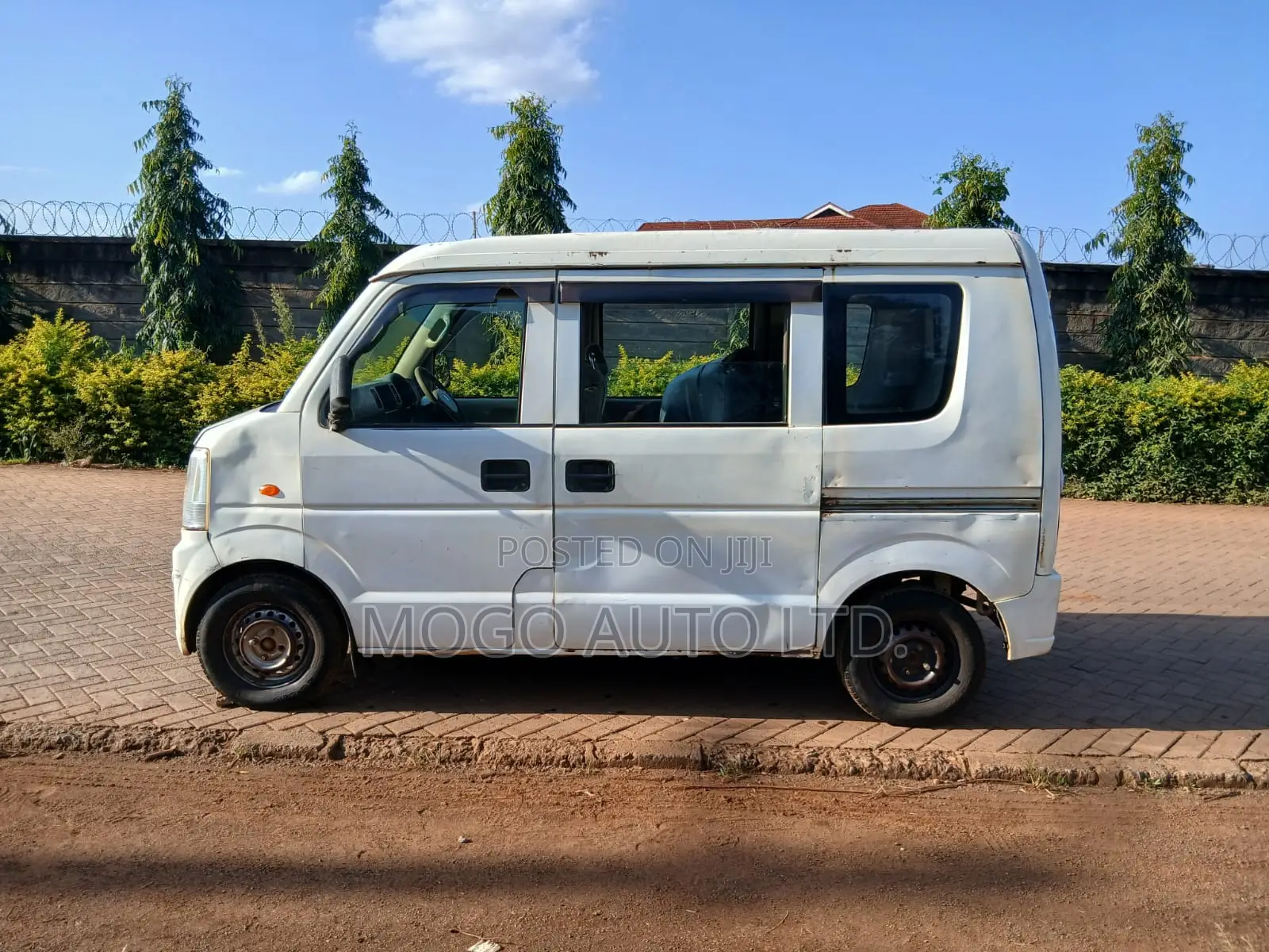 Suzuki Every Wagon 2014 White