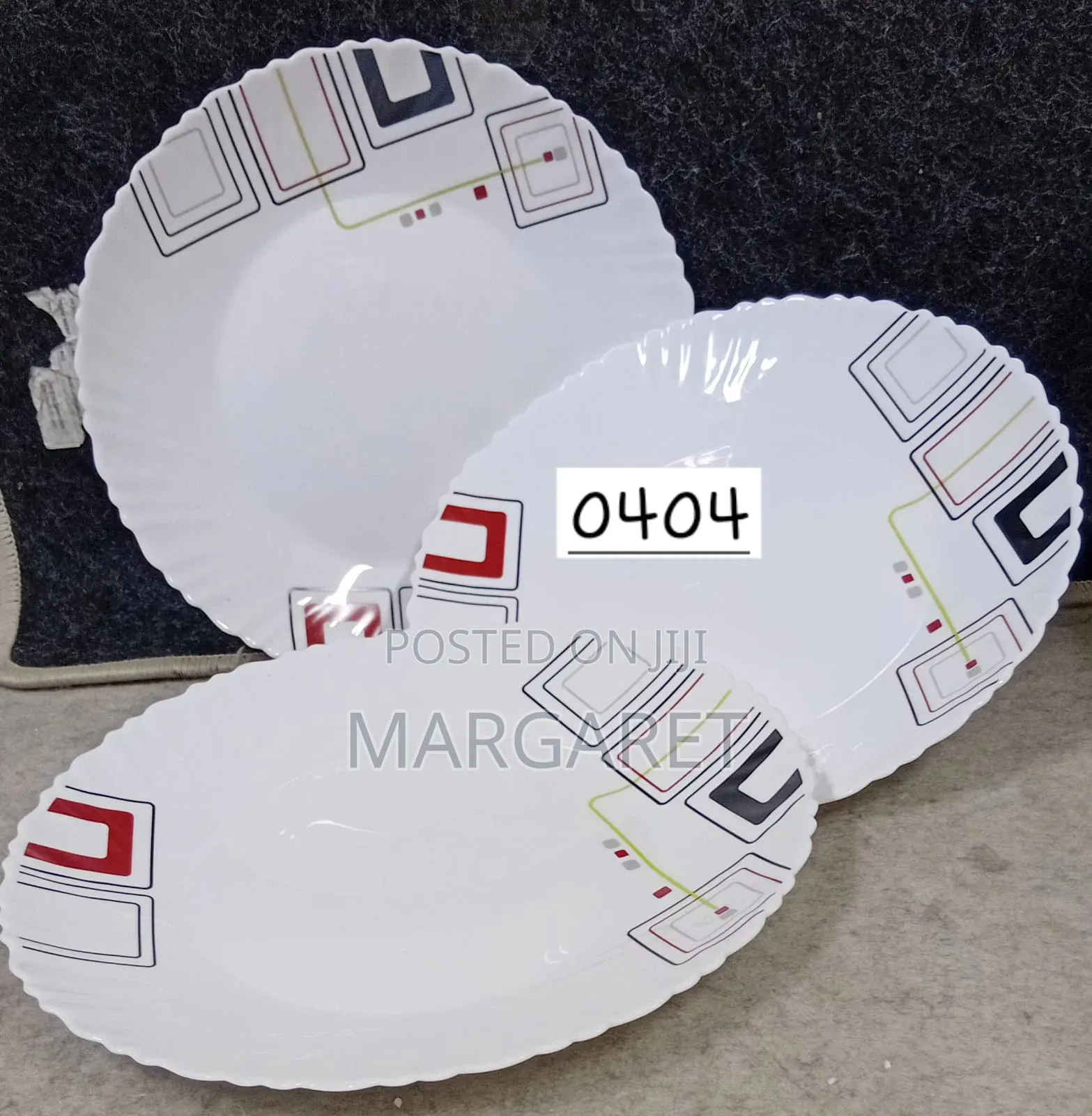  10.5 
 0404
Dinner Plates
