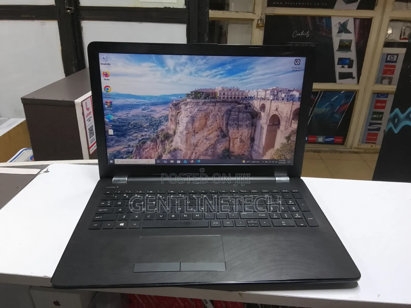 Laptop HP 250 G6 8GB Intel Core i5 HDD+SSD 500GB