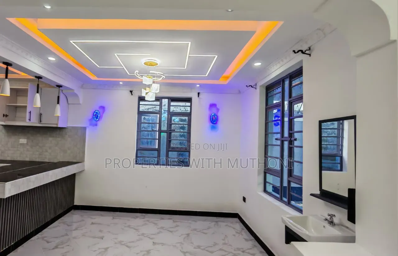 3bdrm Bungalow in Kimbo for sale