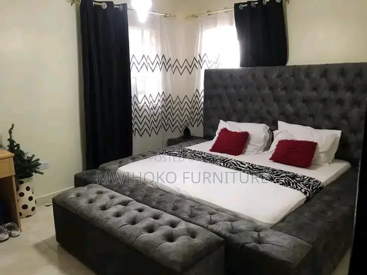 Black Chester Bed 5x6