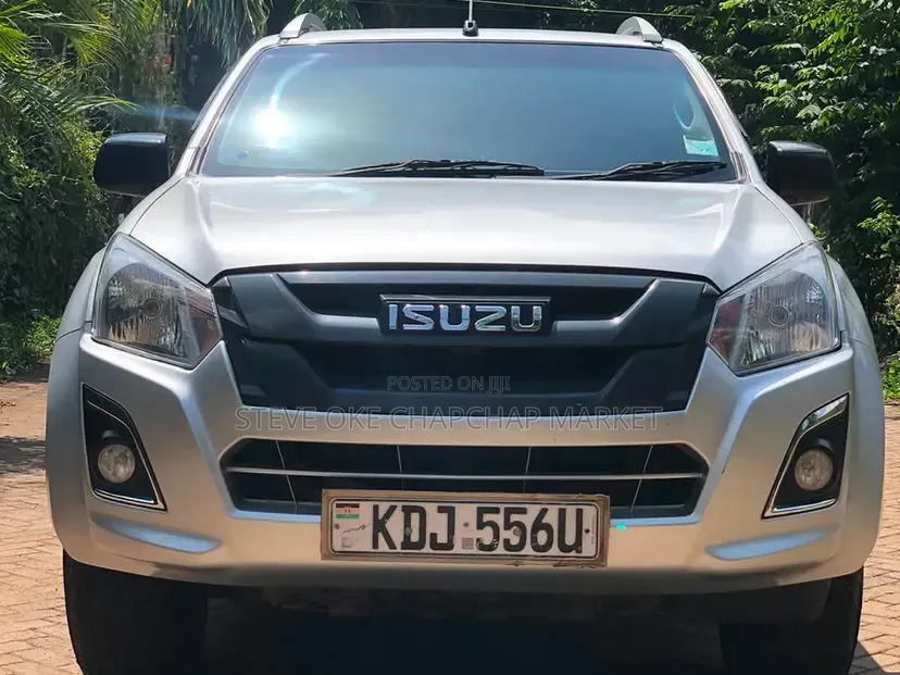 Isuzu D-MAX 2022 Silver