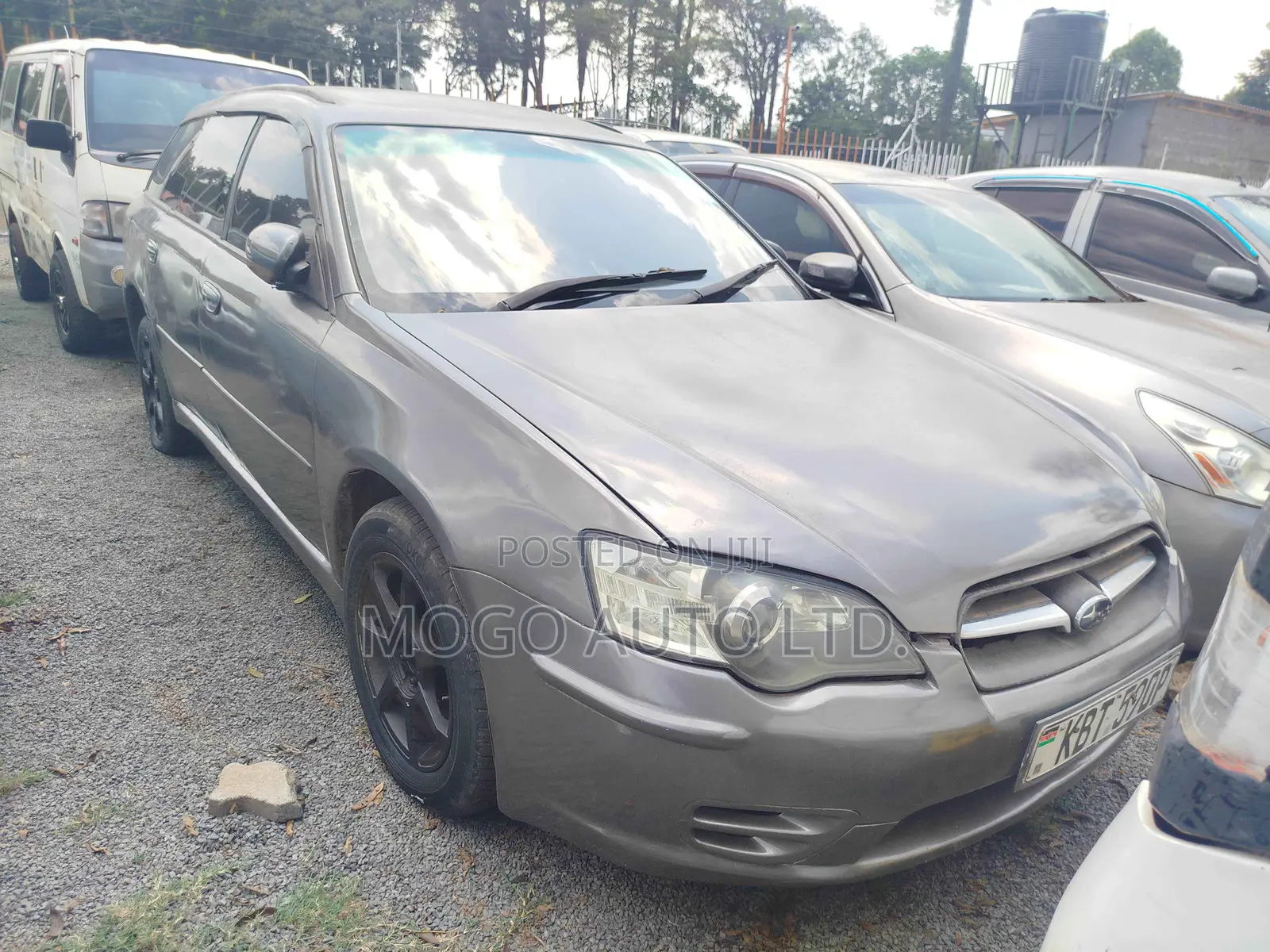 Subaru Legacy 2004 Gray