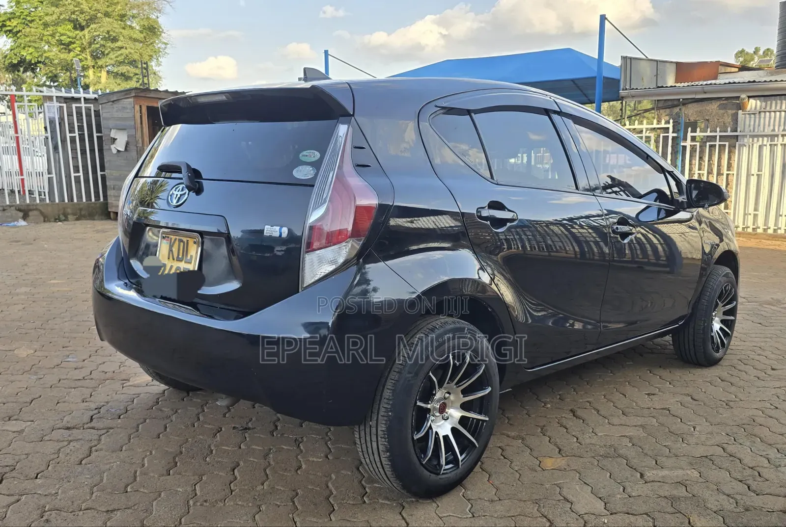 Toyota Aqua 2016 Black