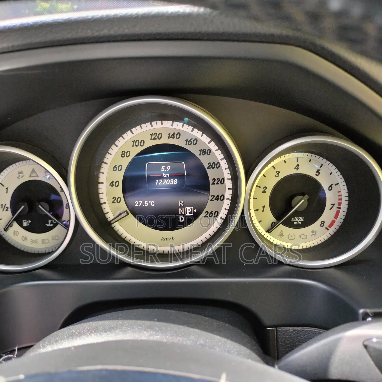 Mercedes-Benz E200 2015 Blue