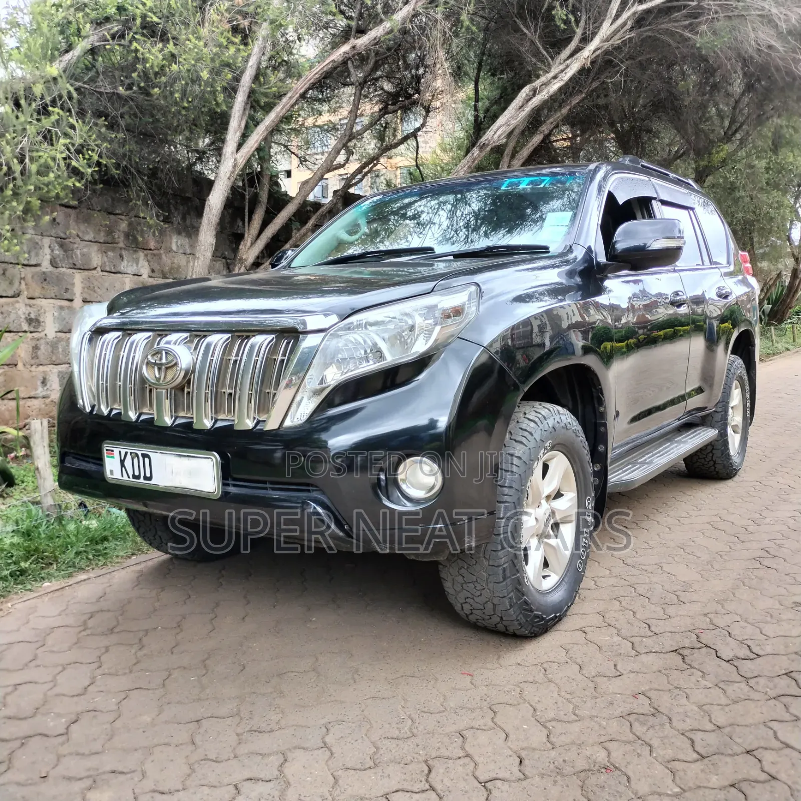 Toyota Land Cruiser Prado KAKADU 2013 Black