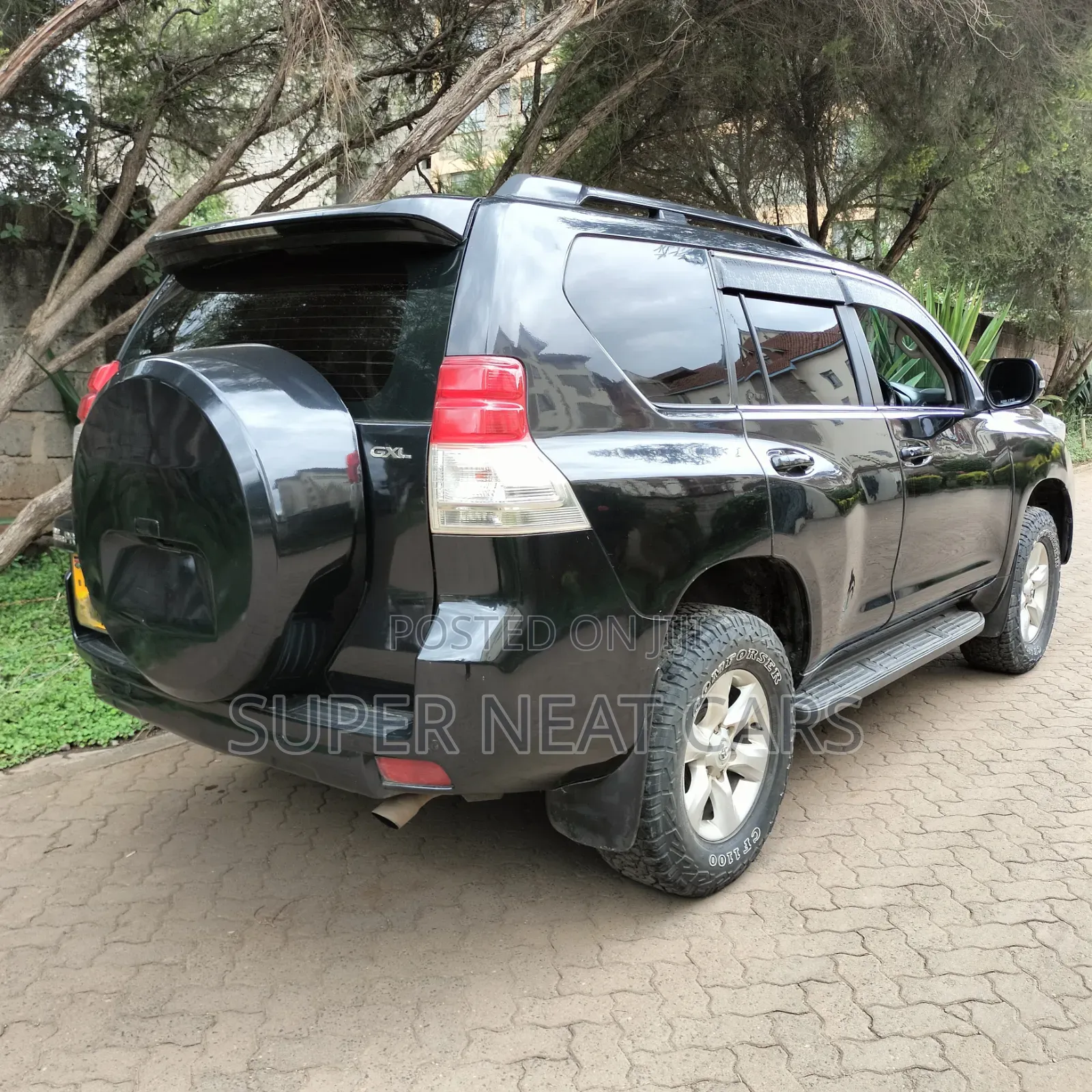 Toyota Land Cruiser Prado KAKADU 2013 Black