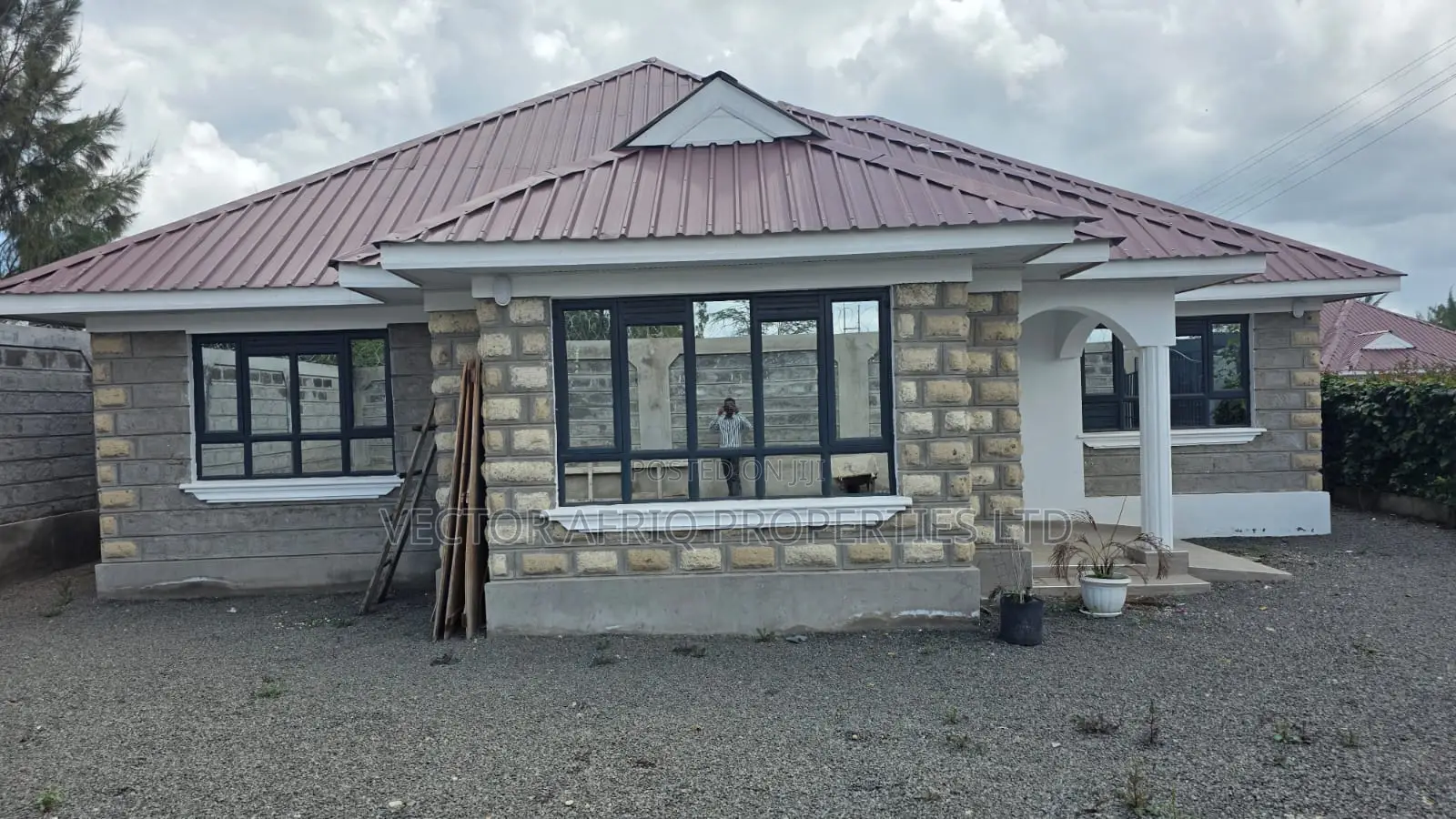 3bdrm Bungalow in Kitengela for sale