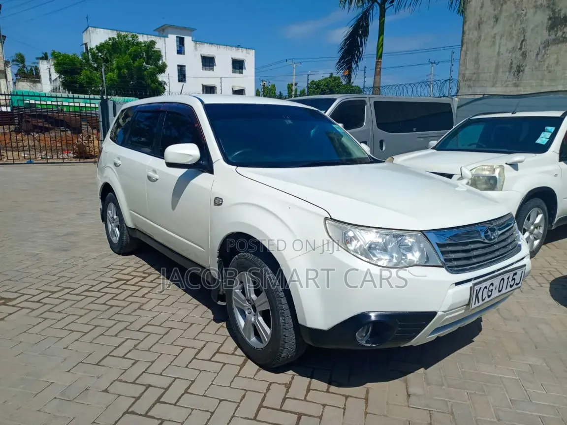 Subaru Forester 2012 White