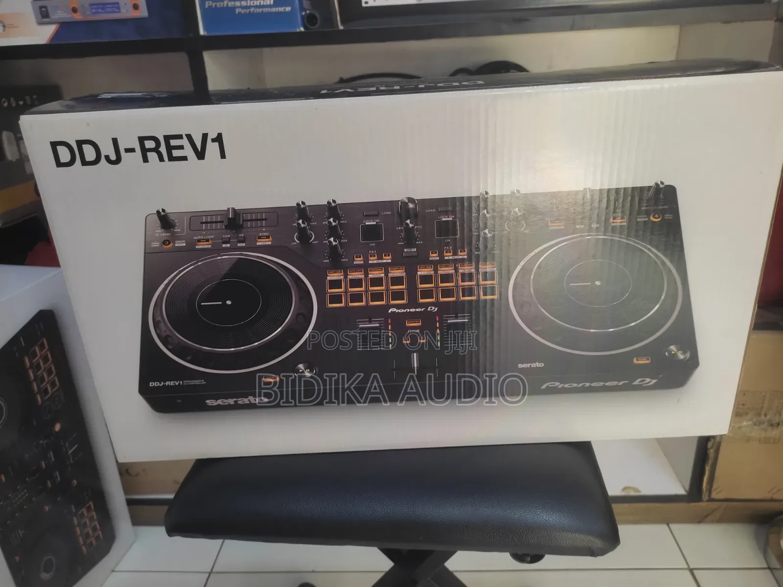 Pioneer Dj DDJ-Rev1 2channel Scratch-Style Dj Controller for Serato Dj