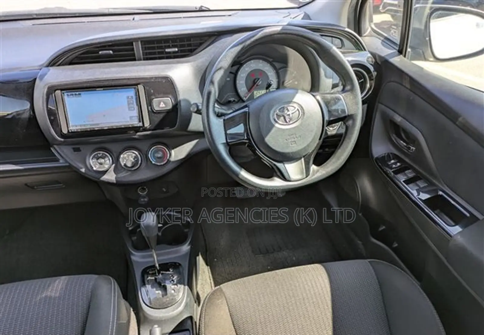 Toyota Vitz 2019 Silver