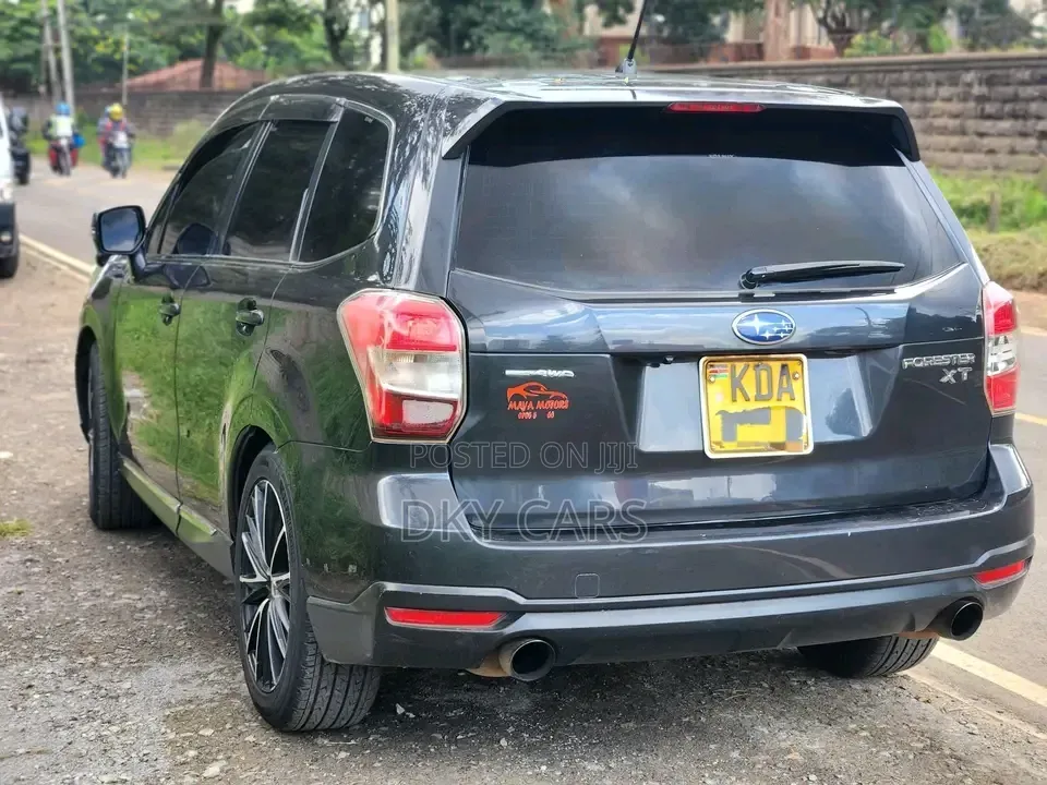 Subaru Forester 2014 Gray