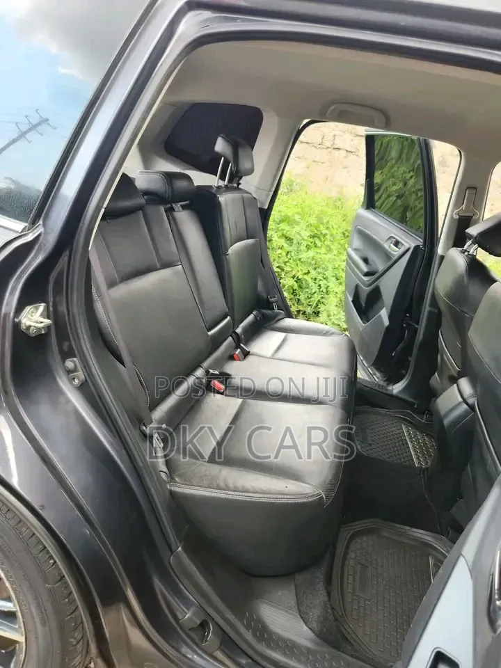Subaru Forester 2014 Gray
