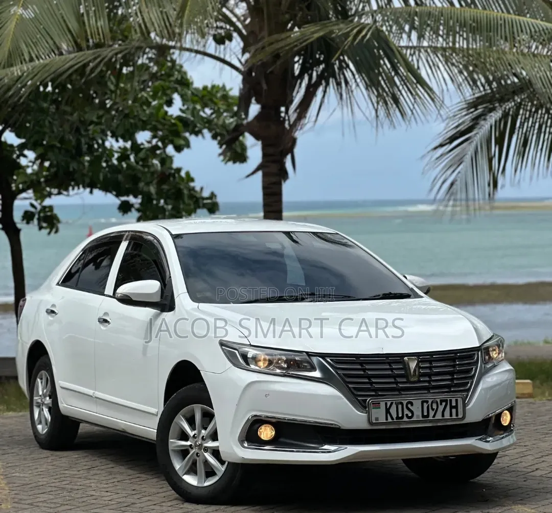 Toyota Premio 2018 White
