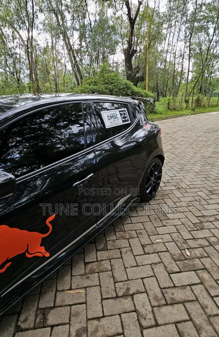 Renault Clio 2017 Black