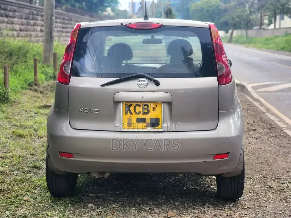 Nissan Note 2008 Brown