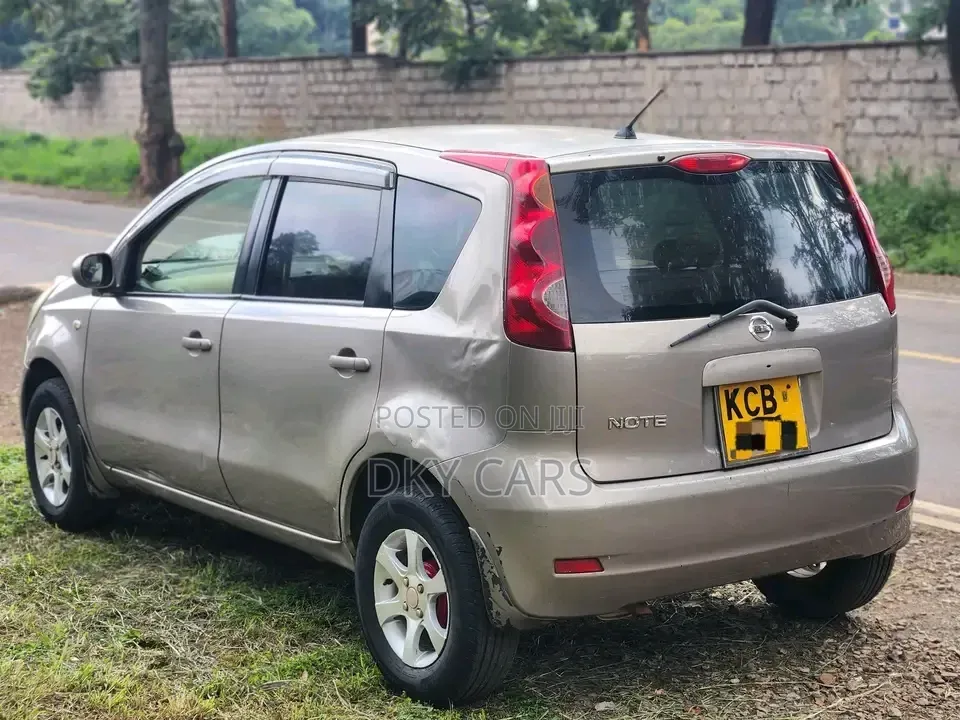 Nissan Note 2008 Brown