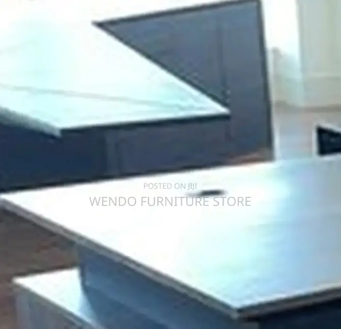 Office Desk; 1.6 Meters Executive Modern Vaneta Office Desk