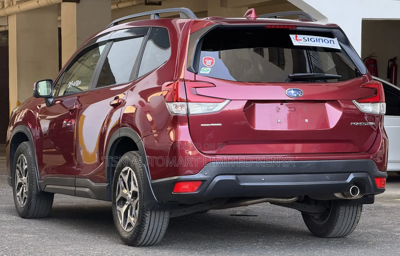 Subaru Forester Premium AWD 2019 Maroon