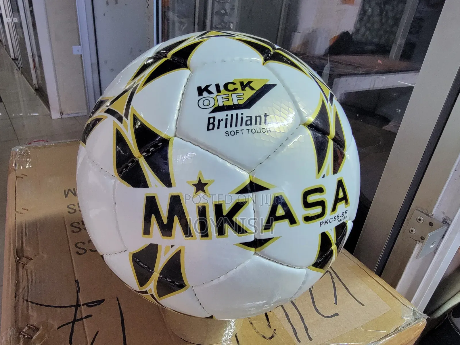 Brilliant Mikasa Football Size 5 Balls