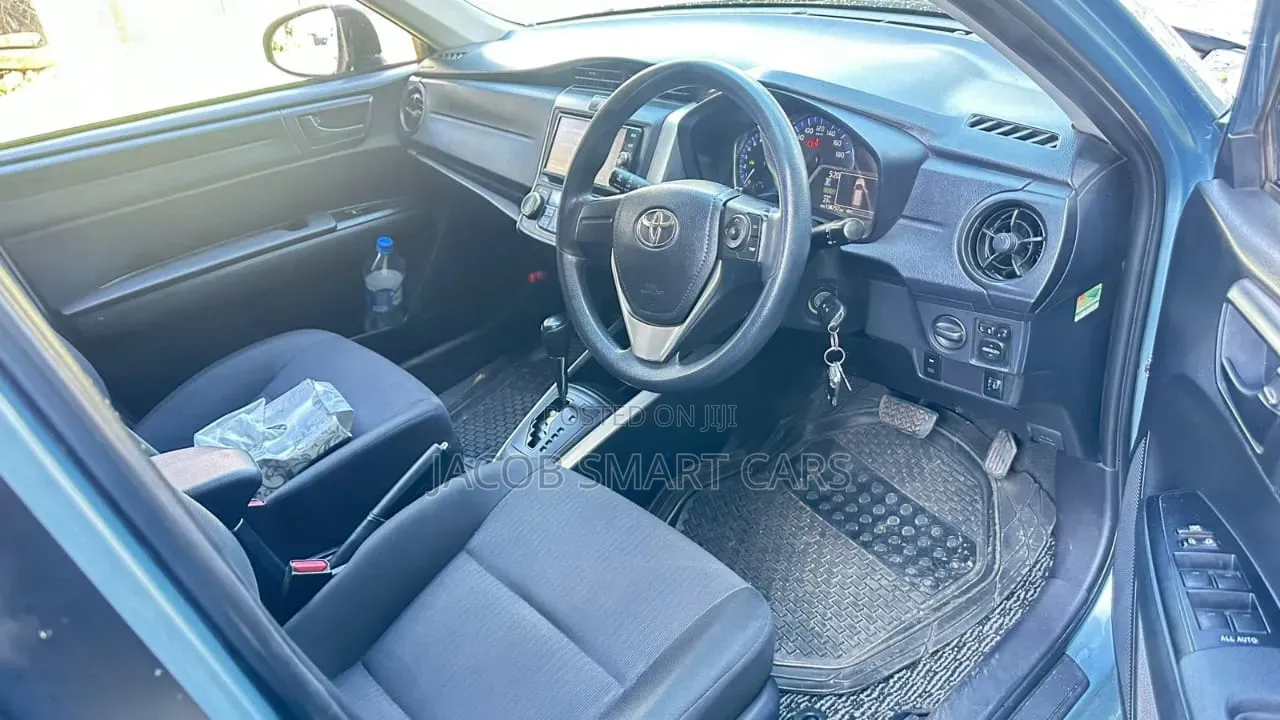 Toyota Corolla Fielder 2017 Blue