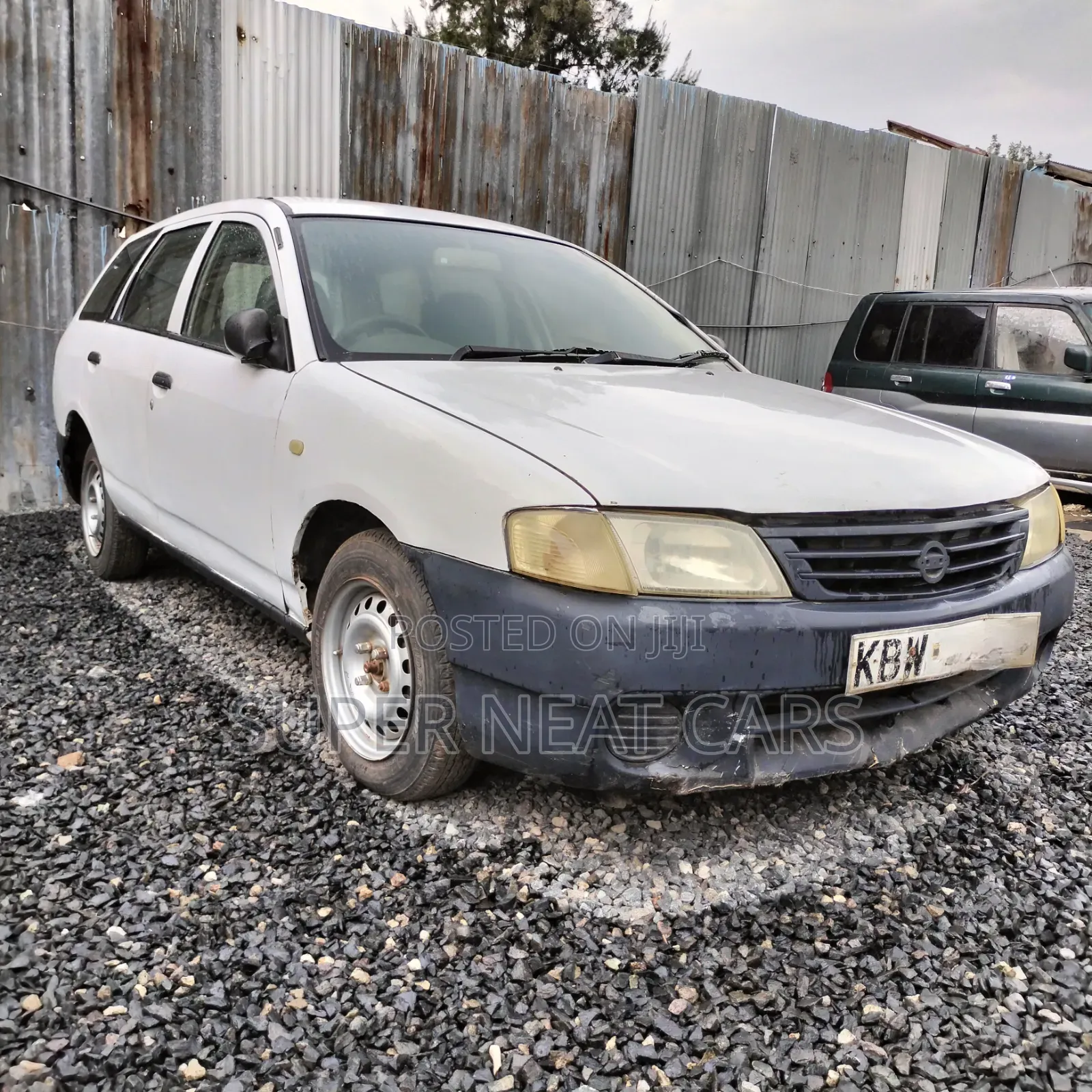 Nissan Advan 2006 White
